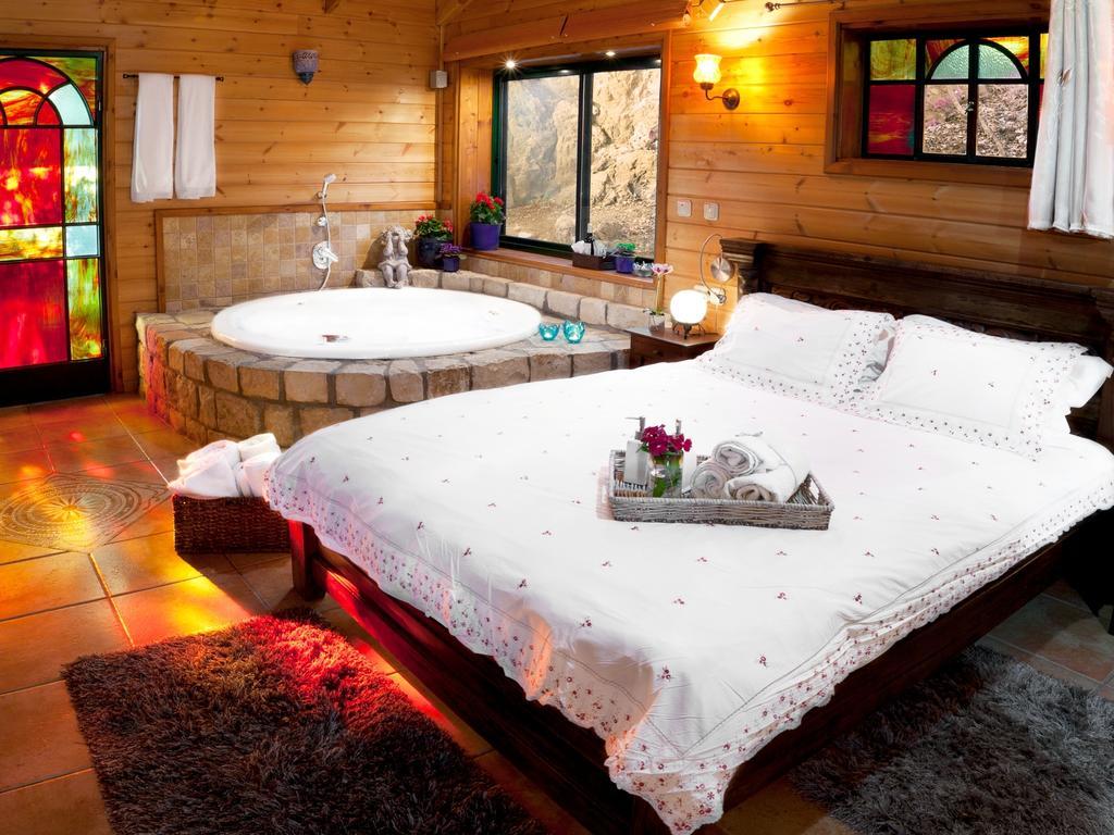First Light Cabins Амирим Номер фото